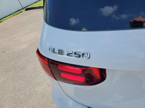 2025 Mercedes-Benz GLB 250 Base