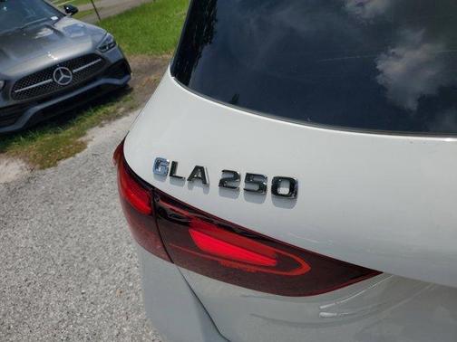 2025 Mercedes-Benz GLA 250 Base