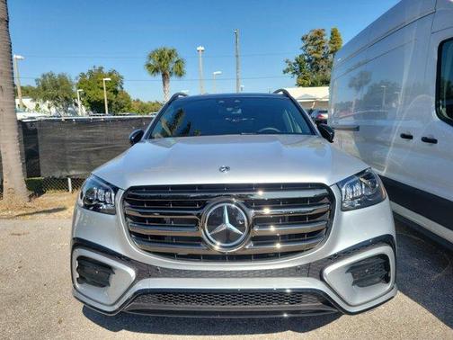 2025 Mercedes-Benz GLS 450 4MATIC