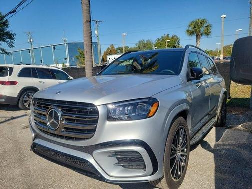 2025 Mercedes-Benz GLS 450 4MATIC