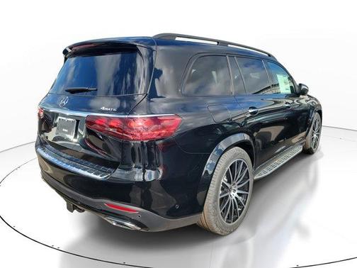 2026 Mercedes-Benz GLS 450