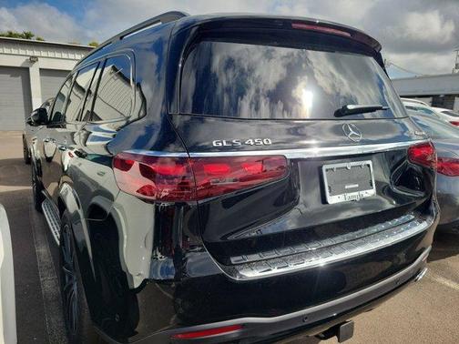 2026 Mercedes-Benz GLS 450