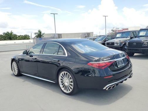 2024 Mercedes-Benz AMG S 63 E Base