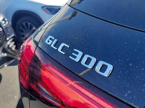 2026 Mercedes-Benz GLC 300 Base