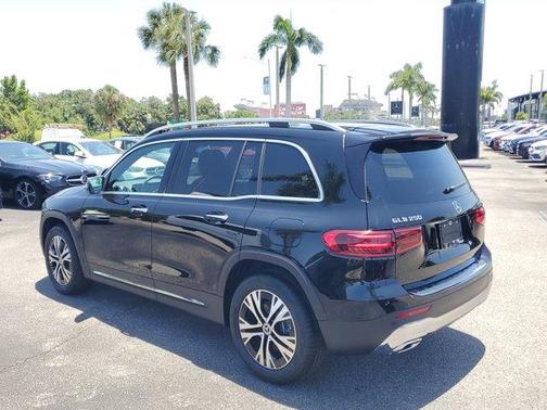 2025 Mercedes-Benz GLB 250 Base