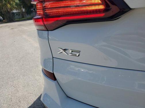 2022 BMW X5 sDrive40i