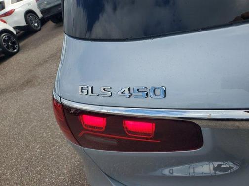 2025 Mercedes-Benz GLS 450 4MATIC