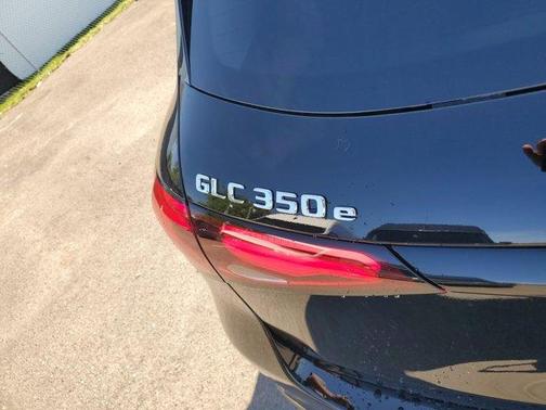 2025 Mercedes-Benz GLC 350e Base 4MATIC