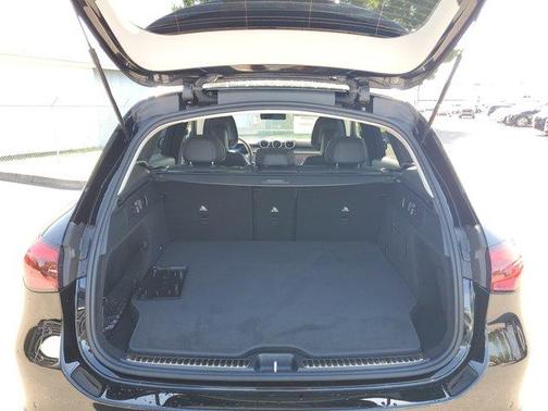 2025 Mercedes-Benz GLC 350e Base 4MATIC