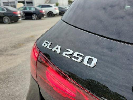 2026 Mercedes-Benz GLA 250 Base