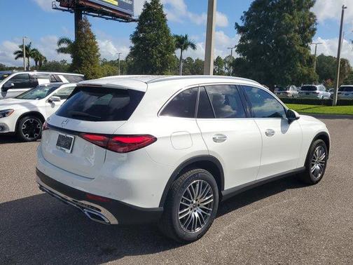 2025 Mercedes-Benz GLC 300 Base