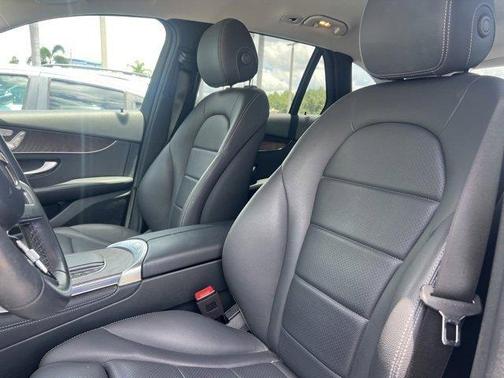 2021 Mercedes-Benz GLC 300 Base