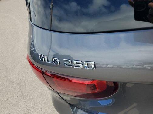 2023 Mercedes-Benz GLB 250 Base