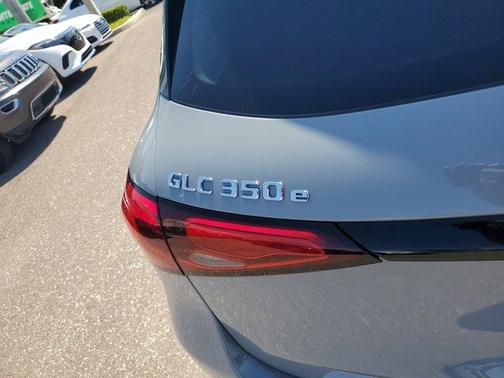 2025 Mercedes-Benz GLC 350e Base 4MATIC
