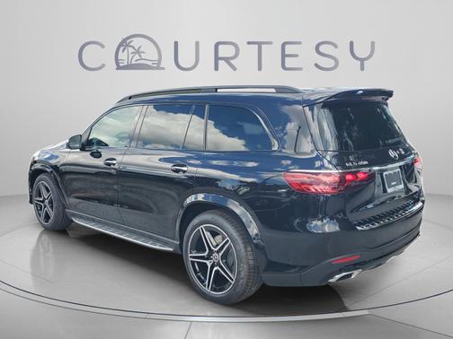 Obsidian Black Metallic 2026 Mercedes-Benz GLS 450 4MATIC