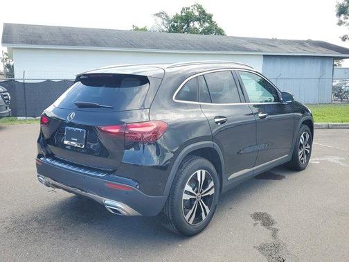 2025 Mercedes-Benz GLA 250 Base