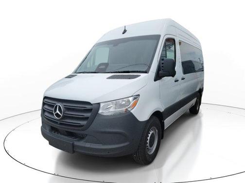 2025 Mercedes-Benz Sprinter 2500 144 WB Standard Roof Passenger