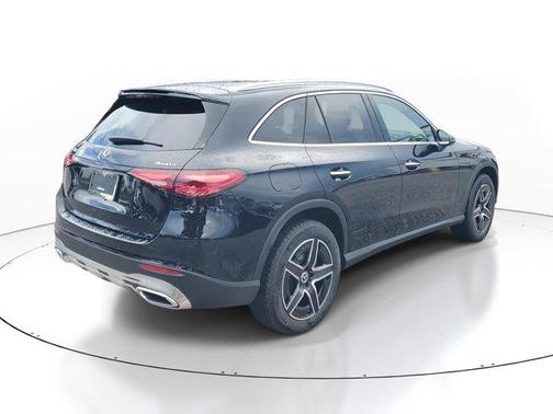 2026 Mercedes-Benz GLC 300 