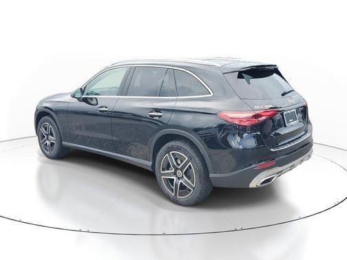 2026 Mercedes-Benz GLC 300 