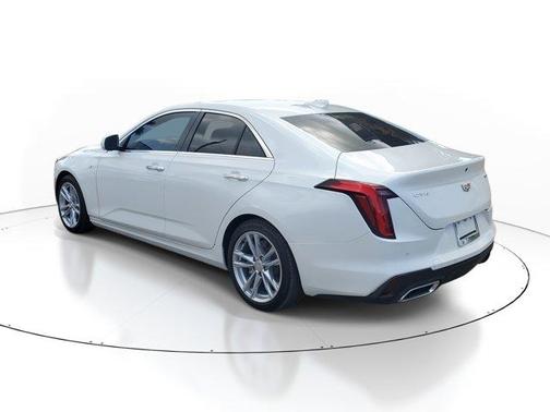 2024 Cadillac CT4 Luxury