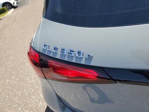 2025 Mercedes-Benz GLC 350e Base 4MATIC