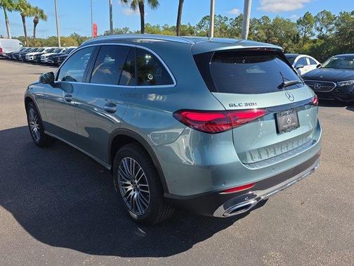 2026 Mercedes-Benz GLC 300 Base
