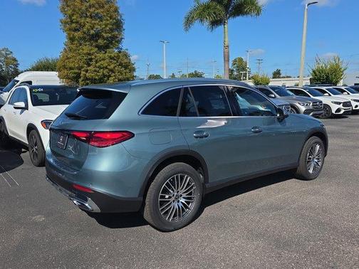 2026 Mercedes-Benz GLC 300 Base