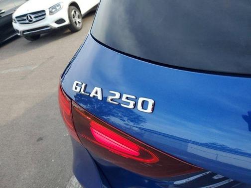 2024 Mercedes-Benz GLA 250 Base