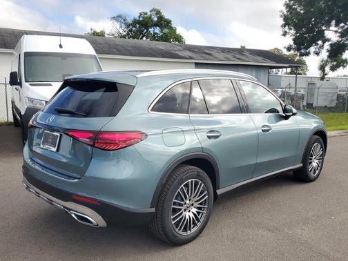 2026 Mercedes-Benz GLC 300 Base
