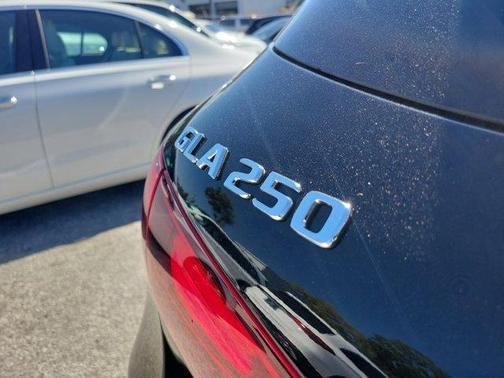 2025 Mercedes-Benz GLA 250 Base