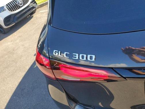 2026 Mercedes-Benz GLC 300 Base 4MATIC