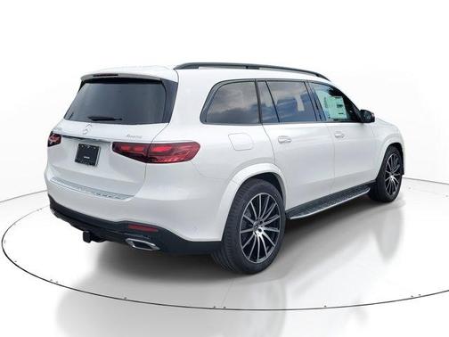2026 Mercedes-Benz GLS 450 