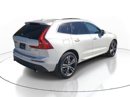 2019 Volvo XC60 T6 Momentum