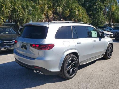 2026 Mercedes-Benz GLS 450 4MATIC