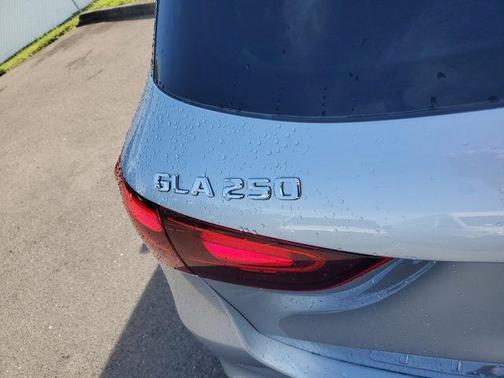 2026 Mercedes-Benz GLA 250 Base