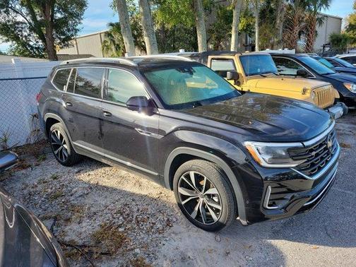 2024 Volkswagen Atlas 2.0T SEL Premium R-Line