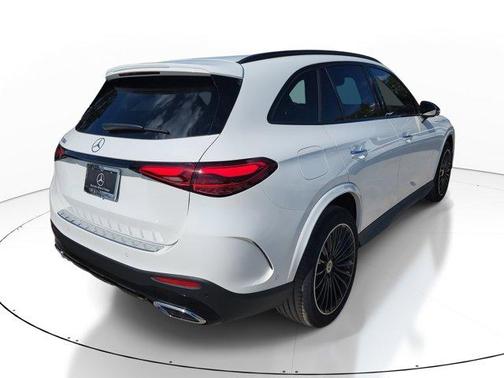 2026 Mercedes-Benz GLC 300 Base