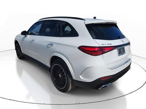 2026 Mercedes-Benz GLC 300 Base