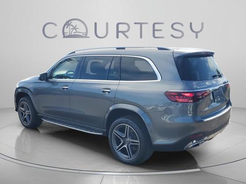Selenite Grey Metallic 2026 Mercedes-Benz GLS 450