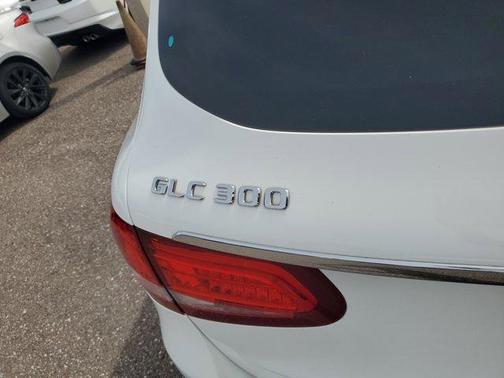 2019 Mercedes-Benz GLC 300 Base
