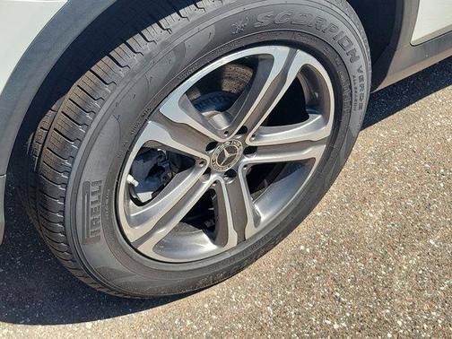 2019 Mercedes-Benz GLC 300 Base
