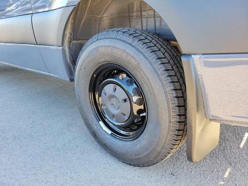 2026 Mercedes-Benz Sprinter 2500 Standard Roof