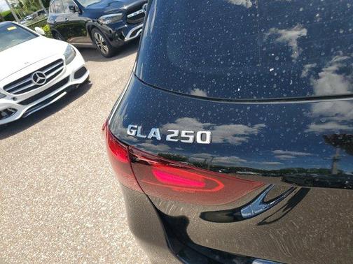 2025 Mercedes-Benz GLA 250 Base