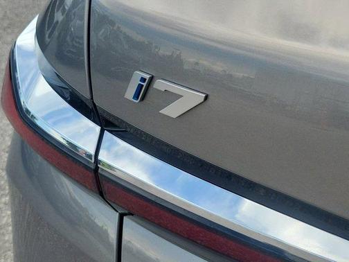 2024 BMW i7 eDrive50