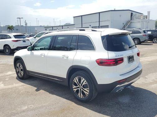 2025 Mercedes-Benz GLB 250 Base