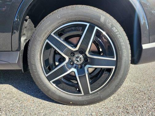 2026 Mercedes-Benz GLC 300 Base