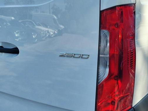 2026 Mercedes-Benz Sprinter 2500 High Roof