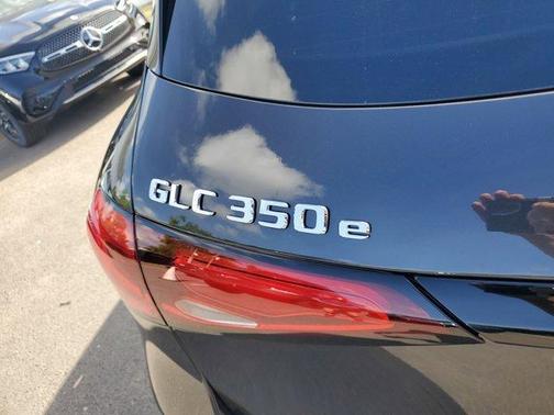 2025 Mercedes-Benz GLC 350e Base 4MATIC