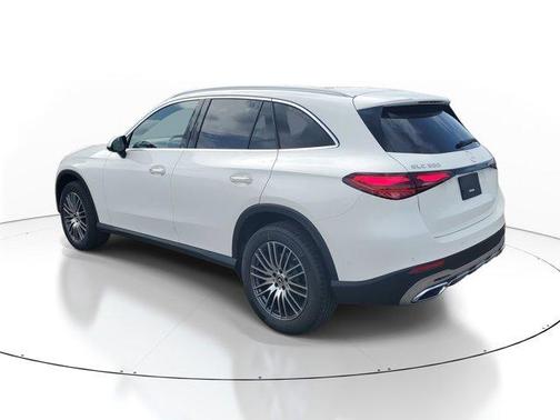 2025 Mercedes-Benz GLC 300 Base
