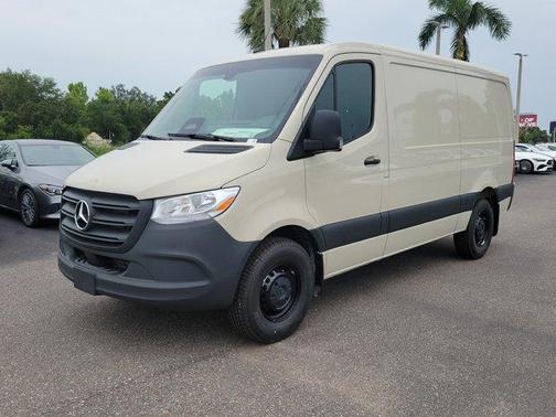 2025 Mercedes-Benz Sprinter 2500 Standard Roof